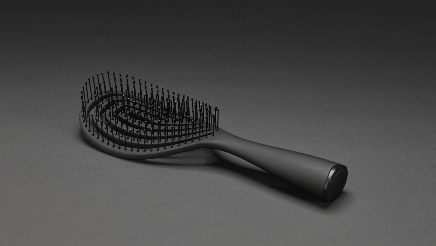 Wet brush svartur